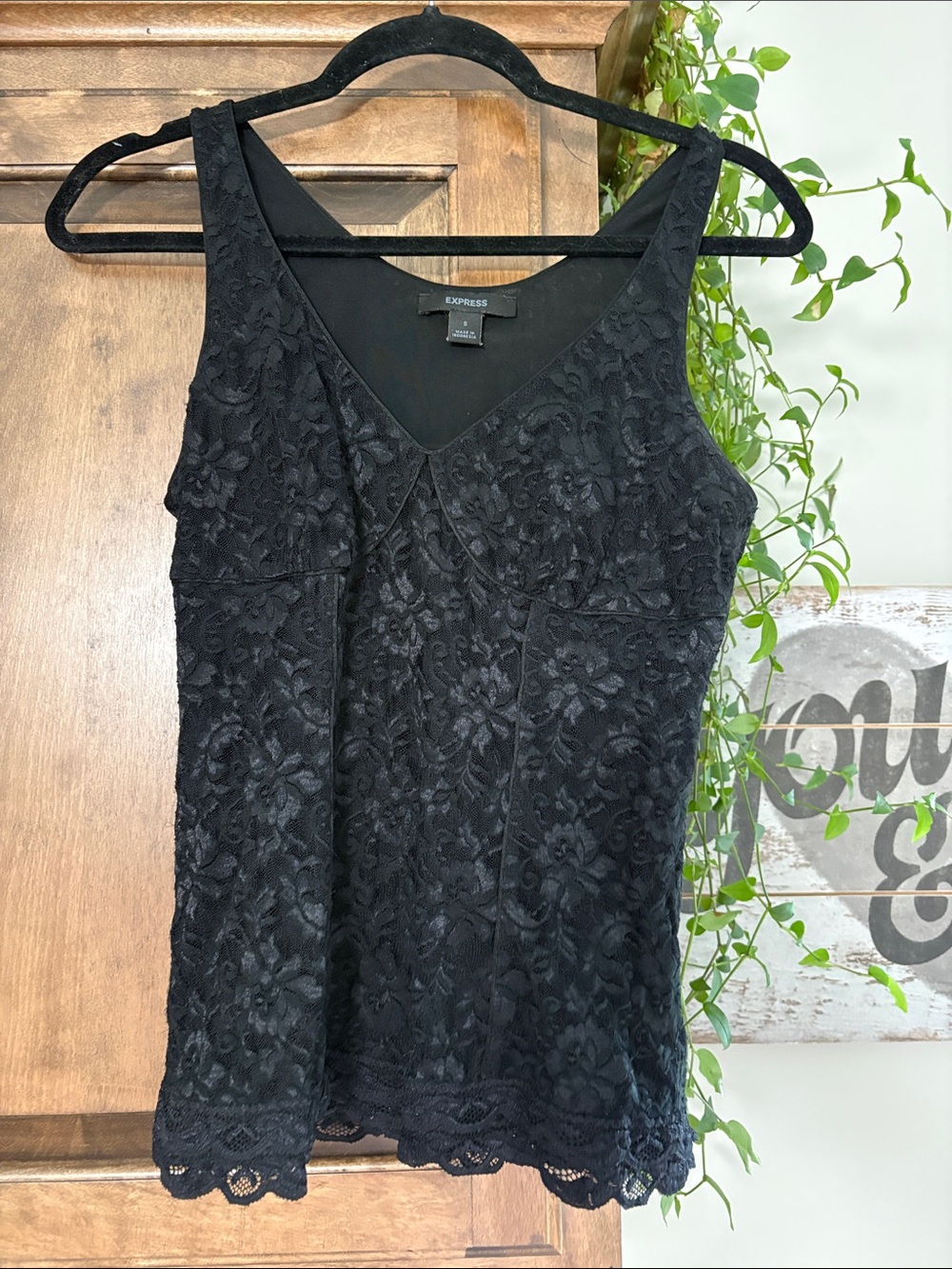 Express Black Floral Lace Tank Camisole